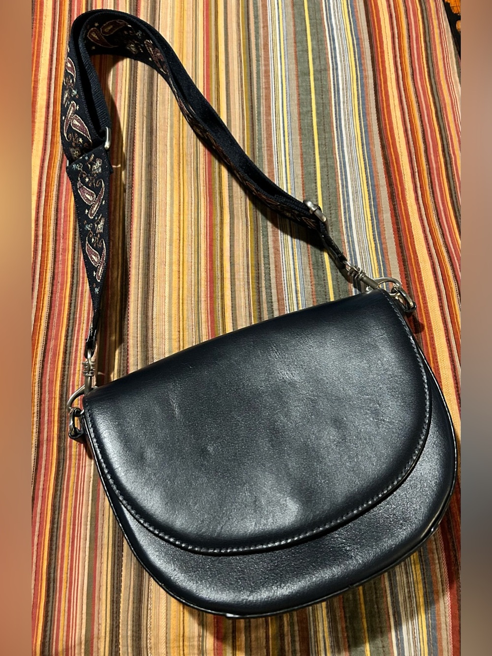 JJill navy blue Leather Crossbody Bag with Patterned Strap plus navy strap.